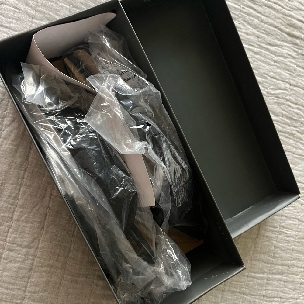 NWT, Ann Taylor Hermione Bow Slingback Flats - Picture 5 of 5